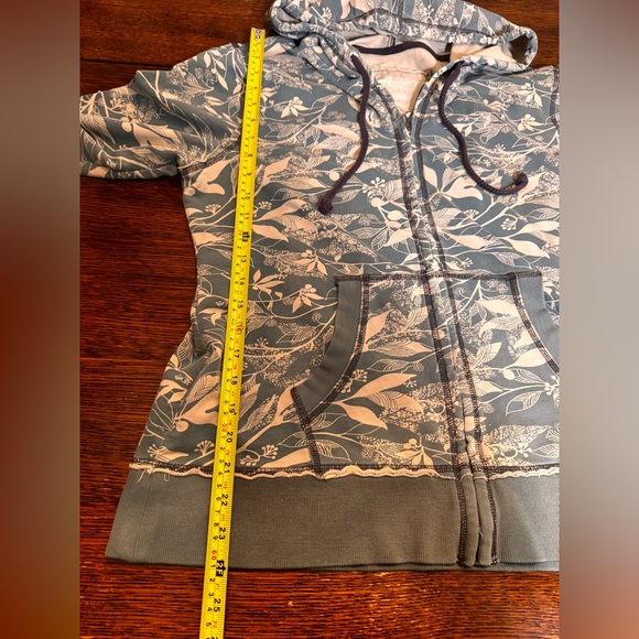 Natural Reflections Patterned Zip-Up Jacket - Picture 7 of 9